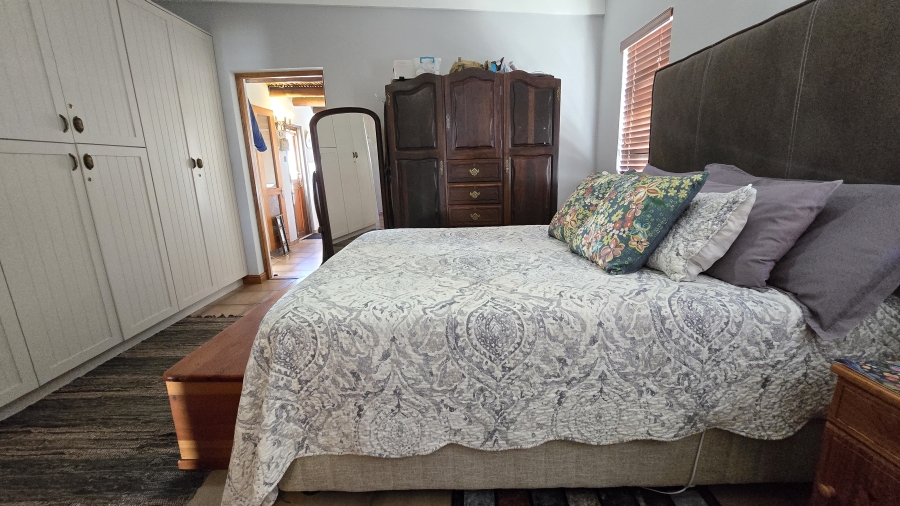 4 Bedroom Property for Sale in Jacobsbaai Western Cape